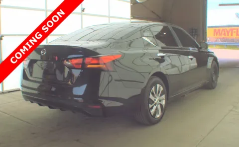 Another view of 2022 Nissan Altima 2.5 S for sale in Columbus, OH at Auto Boutique Ohio