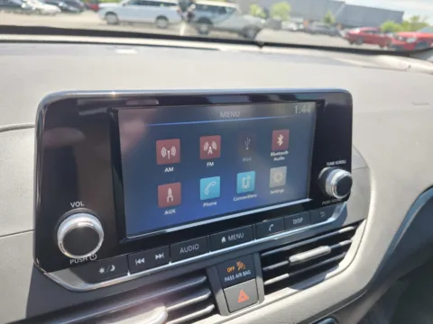 More photos of 2022 Nissan Altima 2.5 S at Auto Boutique Ohio, OH