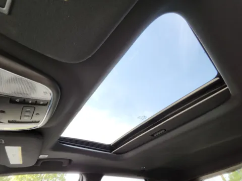 Photos of 2022 Jeep Grand Cherokee WK Limited for sale in Columbus, OH at Auto Boutique Ohio