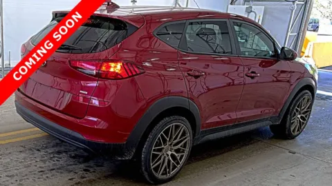 More photos of 2021 Hyundai Tucson SE at Auto Boutique Ohio, OH