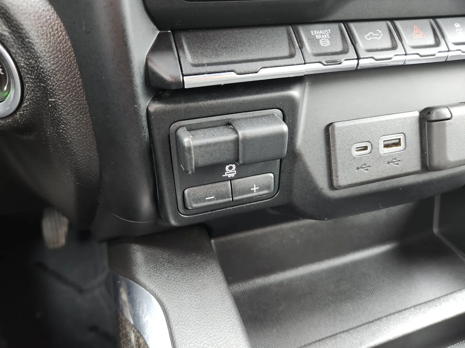 2023 Chevrolet Silverado 3500HD LT - Photo 32
