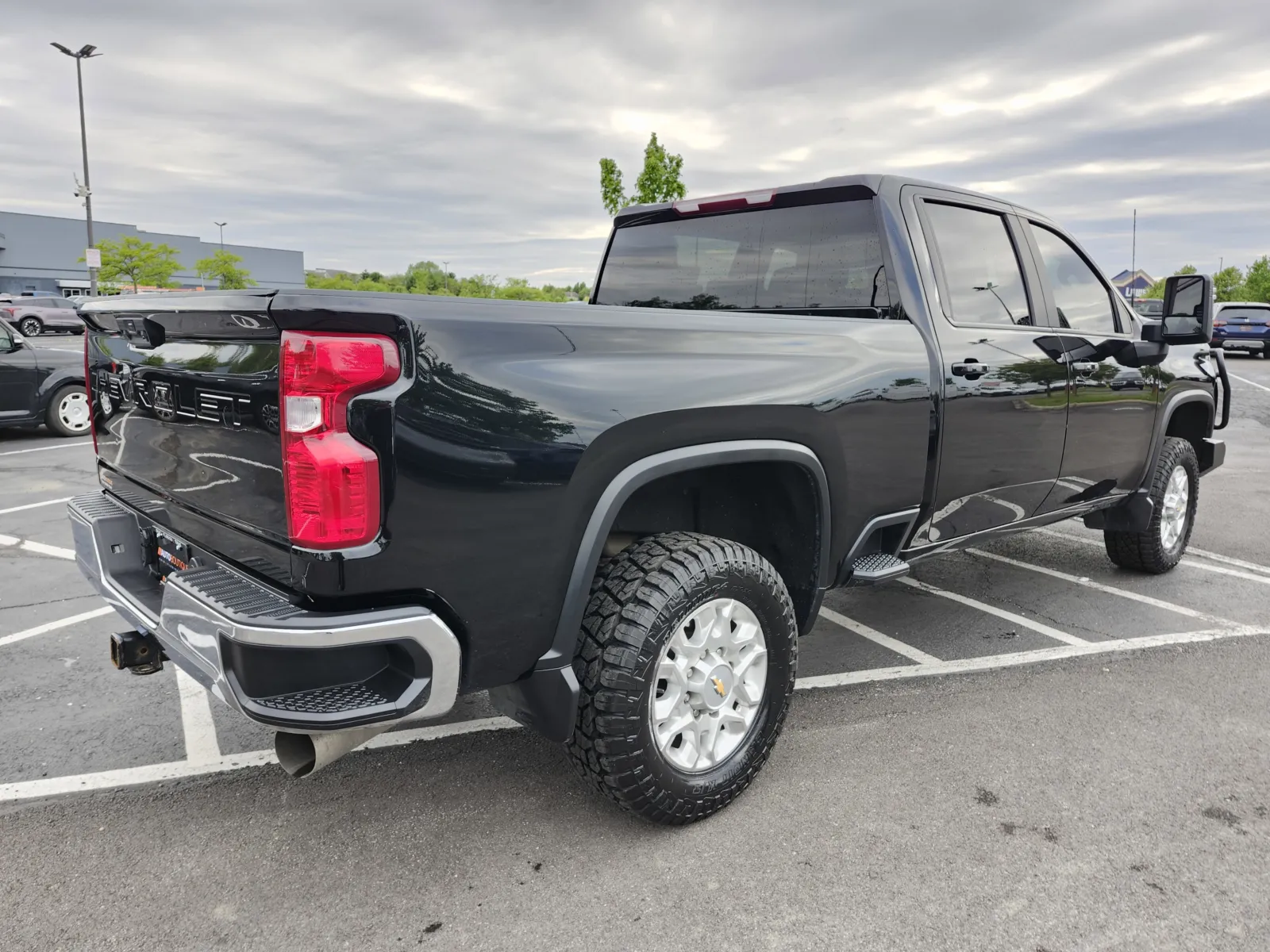 2023 Chevrolet Silverado 3500HD LT - Photo 17