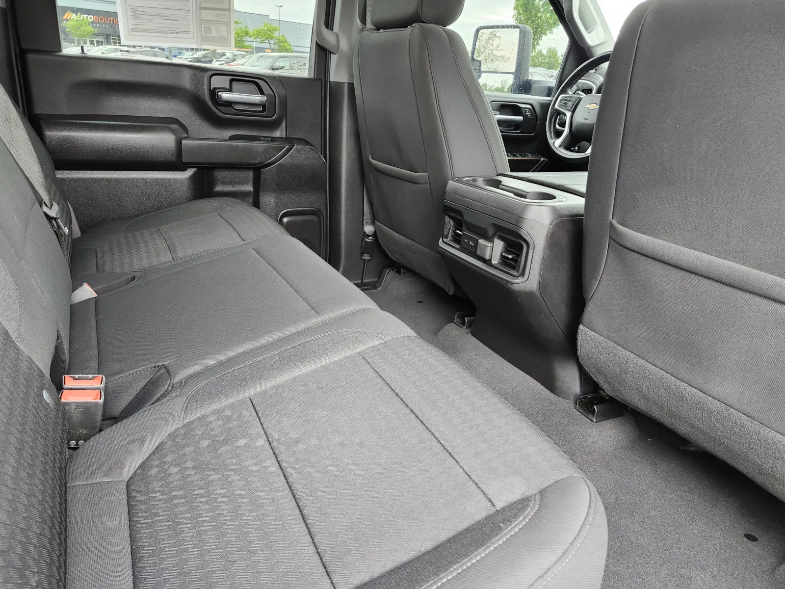 2023 Chevrolet Silverado 3500HD LT - Photo 21