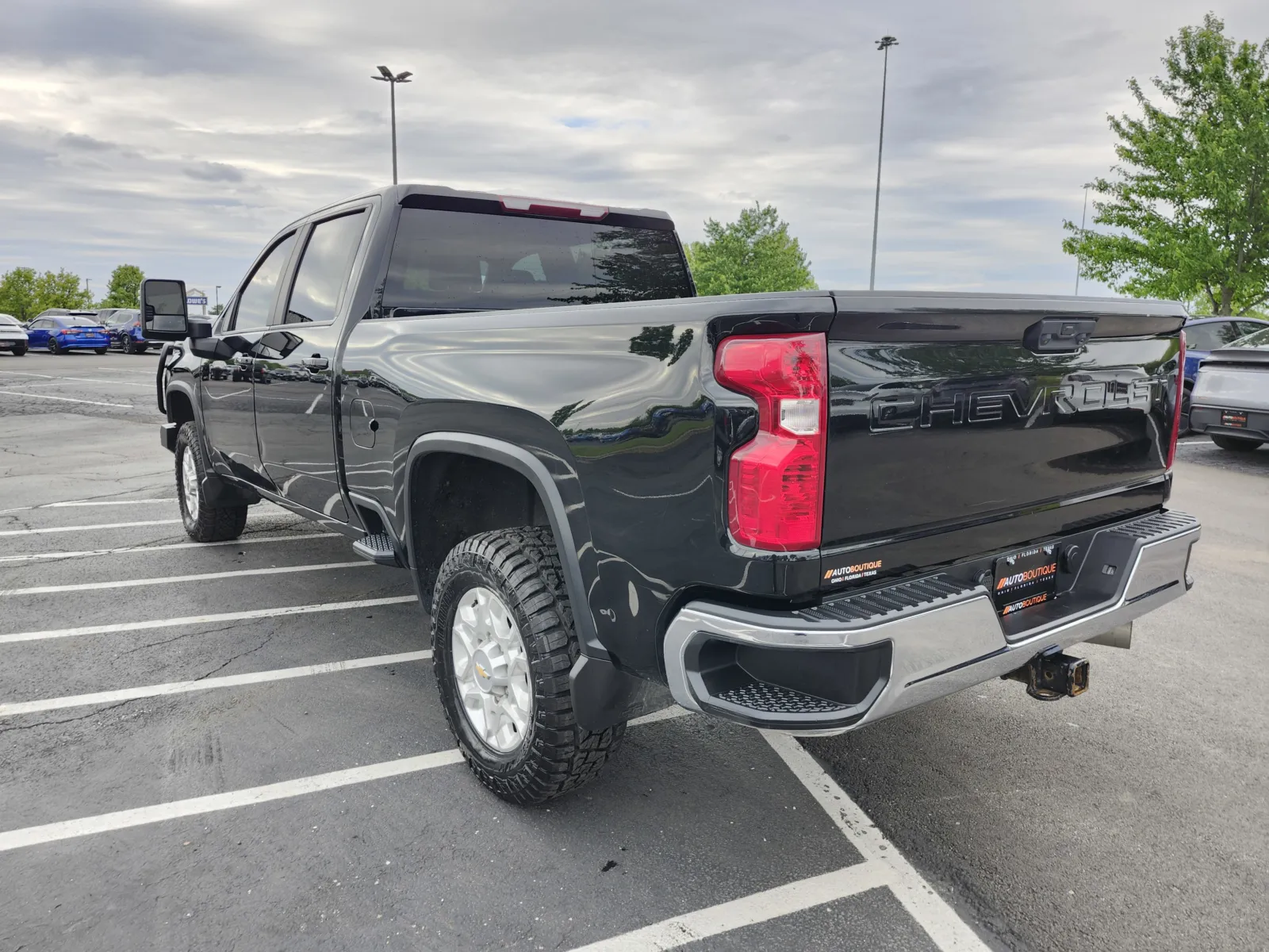 2023 Chevrolet Silverado 3500HD LT - Photo 15