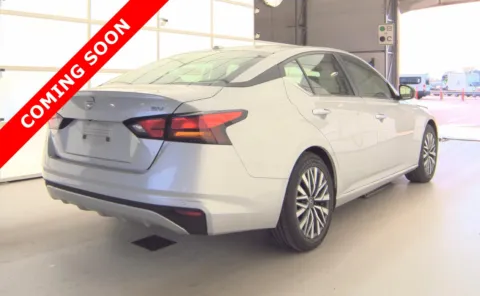 More photos of 2024 Nissan Altima 2.5 SV at Auto Boutique Ohio, OH