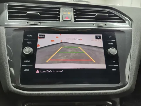 More photos of 2021 Volkswagen Tiguan SE at Auto Boutique Ohio, OH