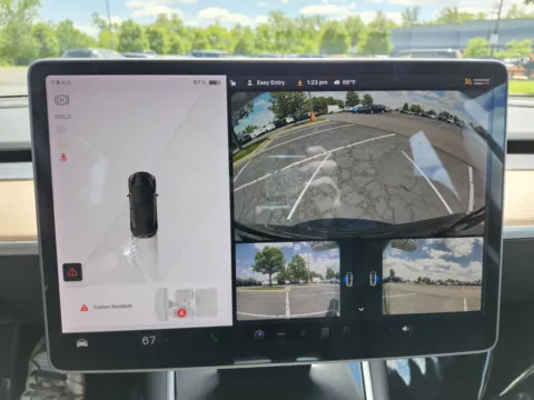 More photos of 2019 Tesla Model 3 Standard Range Plus at Auto Boutique Ohio, OH