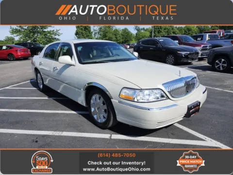 Black 2005 Lincoln Town Car Signature Limited for sale in Columbus, OH