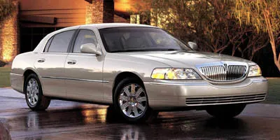 2005 Lincoln Town Car Signature Limited for sale in Columbus, OH