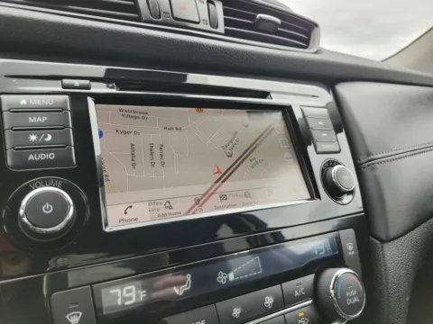 More photos of 2019 Nissan Rogue SL at Auto Boutique Ohio, OH