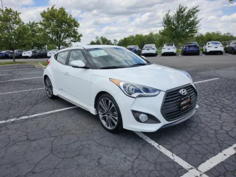 More photos of 2017 Hyundai Veloster Turbo at Auto Boutique Ohio, OH