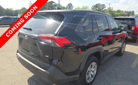 More photos of 2022 Toyota RAV4 LE at Auto Boutique Ohio, OH