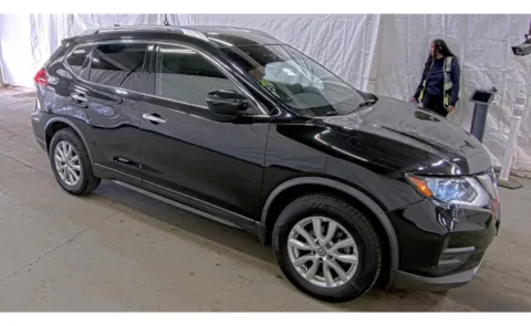 Another view of 2019 Nissan Rogue SV for sale in Columbus, OH at Auto Boutique Ohio