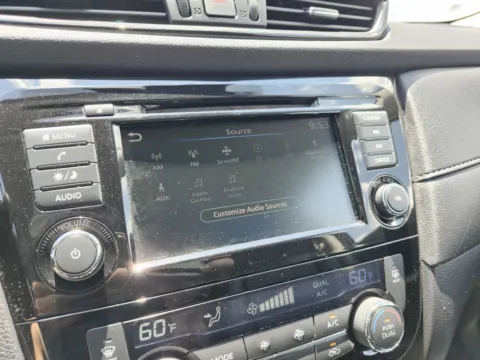 More photos of 2019 Nissan Rogue SV at Auto Boutique Ohio, OH