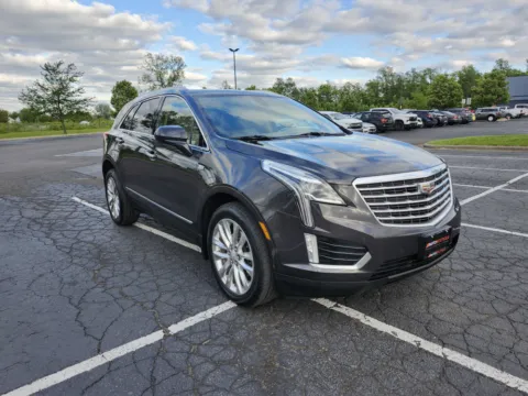 Gray 2017 Cadillac XT5 Platinum AWD for sale in Columbus, OH
