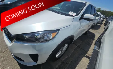 White 2020 Kia Sorento LX V6 for sale in Columbus, OH