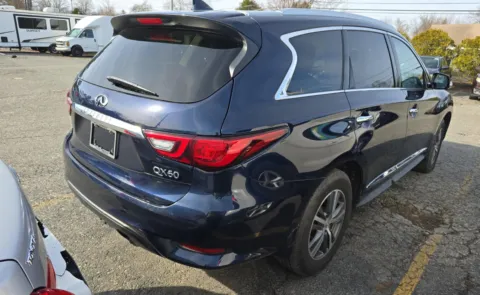More photos of 2020 INFINITI QX60 PURE at Auto Boutique Ohio, OH