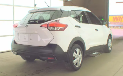 More photos of 2019 Nissan Kicks S at Auto Boutique Ohio, OH