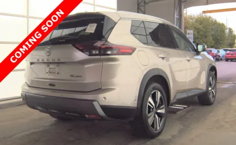 More photos of 2024 Nissan Rogue SL at Auto Boutique Ohio, OH