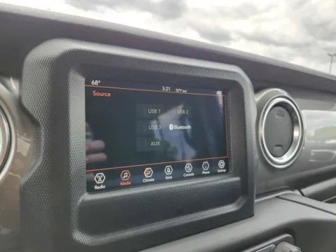 More photos of 2018 Jeep Wrangler Unlimited Sahara at Auto Boutique Ohio, OH