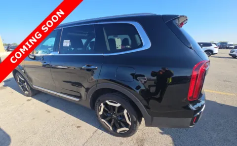 More photos of 2025 Kia Telluride S at Auto Boutique Ohio, OH
