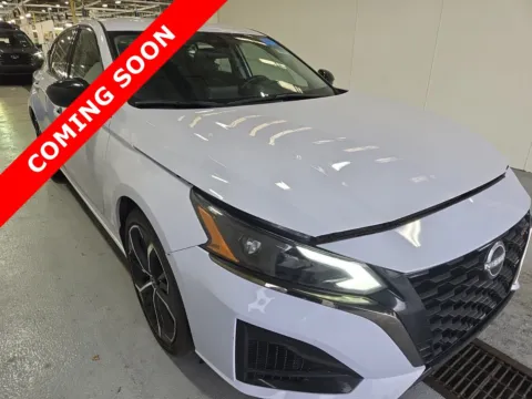 Another view of 2024 Nissan Altima 2.5 SR for sale in Columbus, OH at Auto Boutique Ohio