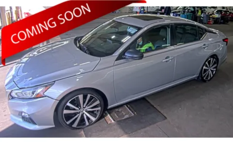 Silver 2020 Nissan Altima 2.5 SR for sale in Columbus, OH