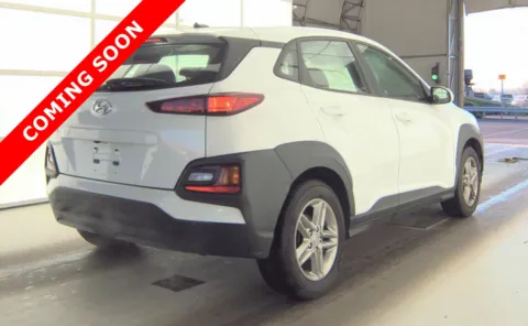 More photos of 2021 Hyundai Kona SE at Auto Boutique Ohio, OH