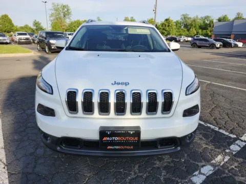 More photos of 2018 Jeep Cherokee Latitude at Auto Boutique Ohio, OH