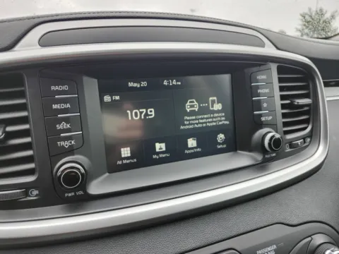More photos of 2019 Kia Sorento L at Auto Boutique Ohio, OH