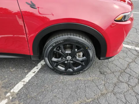 More photos of 2023 Dodge Hornet GT at Auto Boutique Ohio, OH