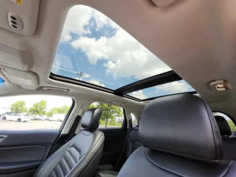 Photos of 2016 Ford Edge SEL for sale in Columbus, OH at Auto Boutique Ohio