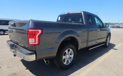 More photos of 2016 Ford F-150 XLT at Auto Boutique Ohio, OH