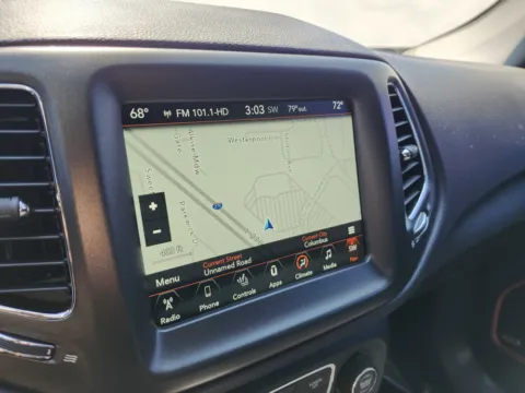 More photos of 2017 Jeep Compass Trailhawk at Auto Boutique Ohio, OH