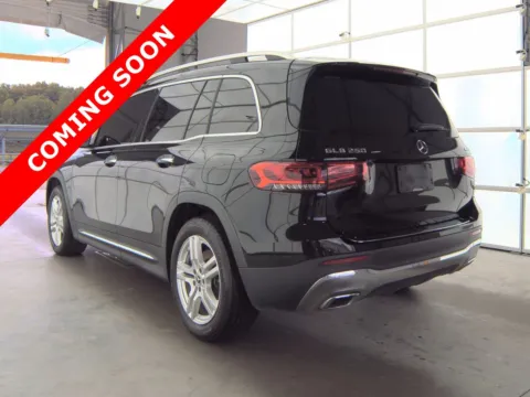 More photos of 2021 Mercedes-Benz GLB 250 at Auto Boutique Ohio, OH