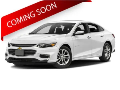 White 2017 Chevrolet Malibu LT for sale in Columbus, OH
