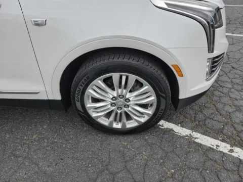 More photos of 2018 Cadillac XT5 Premium Luxury AWD at Auto Boutique Ohio, OH