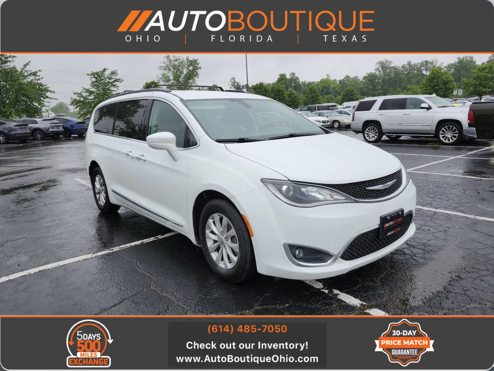 2017 Chrysler Pacifica Touring-L's photo