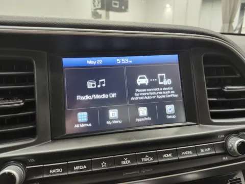 More photos of 2020 Hyundai Elantra SEL at Auto Boutique Ohio, OH
