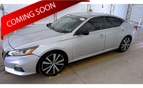 Silver 2019 Nissan Altima 2.5 SR for sale in Columbus, OH