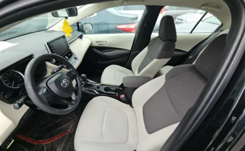 More photos of 2020 Toyota Corolla LE at Auto Boutique Ohio, OH