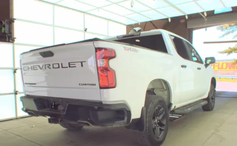 More photos of 2020 Chevrolet Silverado 1500 Custom Trail Boss at Auto Boutique Ohio, OH