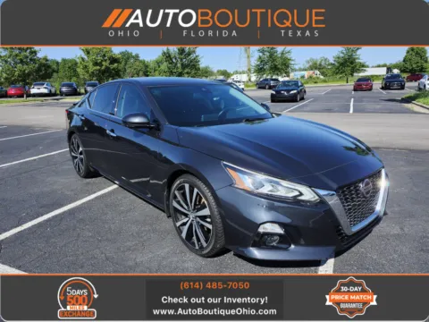 Blue 2019 Nissan Altima 2.0 Platinum for sale in Columbus, OH