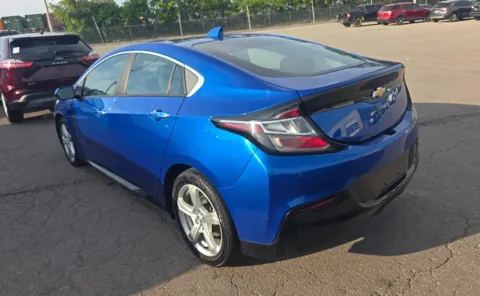 More photos of 2017 Chevrolet Volt LT at Auto Boutique Ohio, OH
