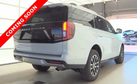 More photos of 2025 Ford Expedition Platinum at Auto Boutique Ohio, OH