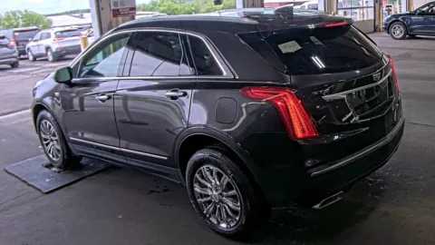 More photos of 2017 Cadillac XT5 Luxury FWD at Auto Boutique Ohio, OH