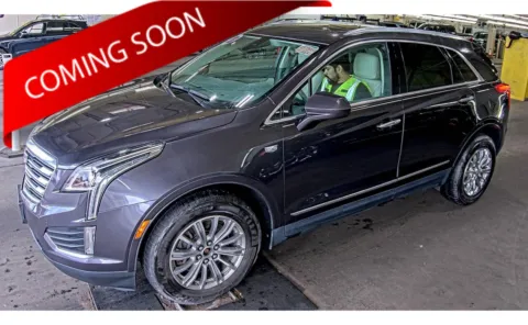 Gray 2017 Cadillac XT5 Luxury FWD for sale in Columbus, OH