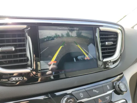 Photos of 2018 Chrysler Pacifica Touring L for sale in Columbus, OH at Auto Boutique Ohio