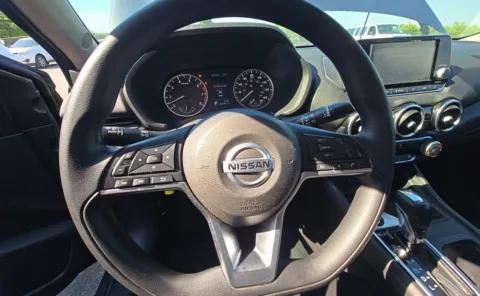 More photos of 2020 Nissan Sentra S at Auto Boutique Ohio, OH