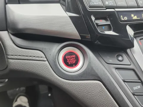 More photos of 2019 Honda Odyssey EX at Auto Boutique Ohio, OH